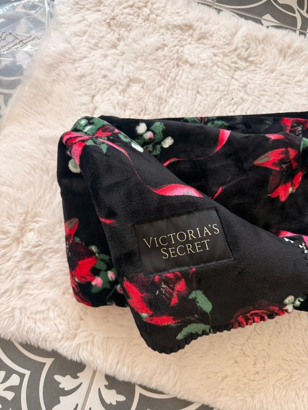 Victoria's Secret Black Floral-Print throw blanket
